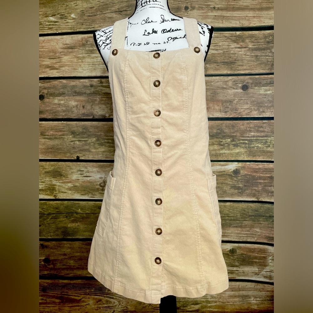 NWOT Socialite Corduroy Dress